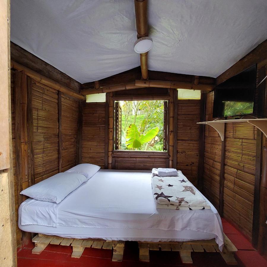 Hostal La Pijarana Саленто Екстер'єр фото