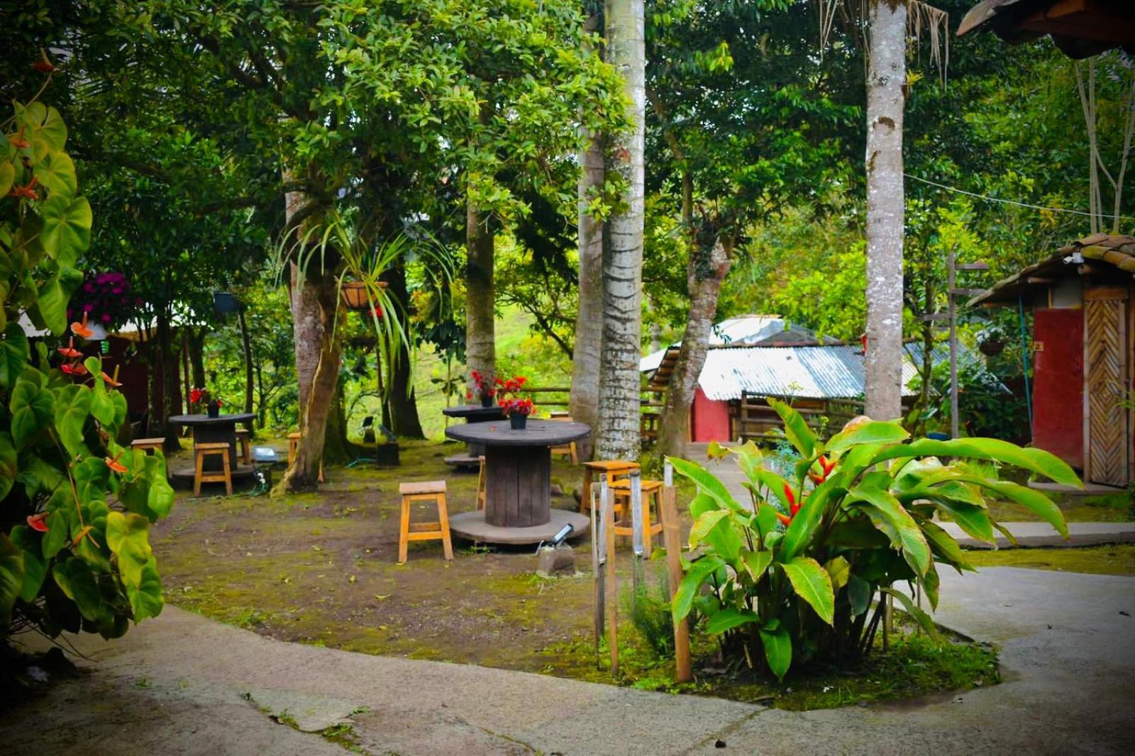 Hostal La Pijarana Саленто Екстер'єр фото